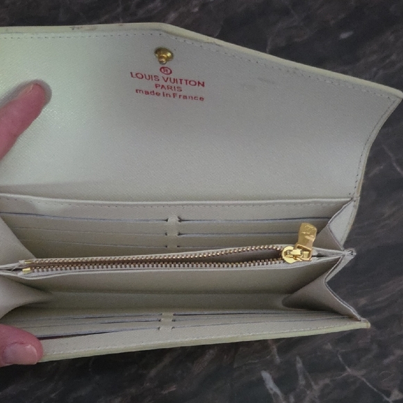 Wallet - Picture 4 of 4